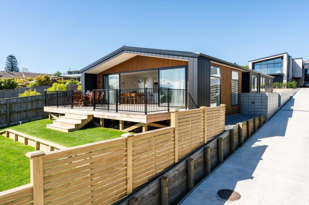 Lakeview Terrace - Taupo Holiday Home Exterior photo
